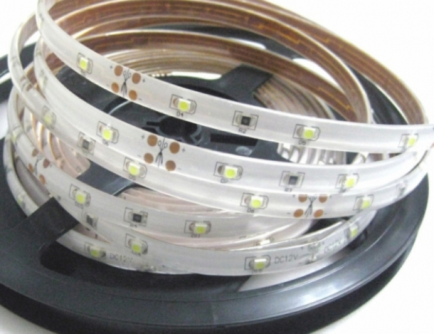 LEDmaster Prémium 30 LED/méteres 12 V-os vízálló hideg fehér LED szalag