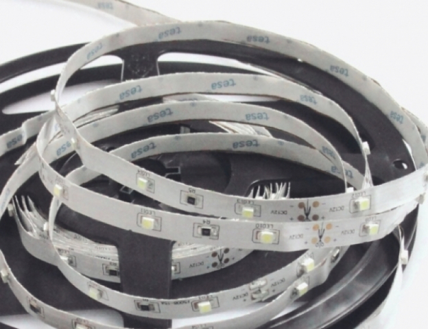 LEDmaster Prémium 30 LED/méteres 12 V-os beltéri kék LED szalag