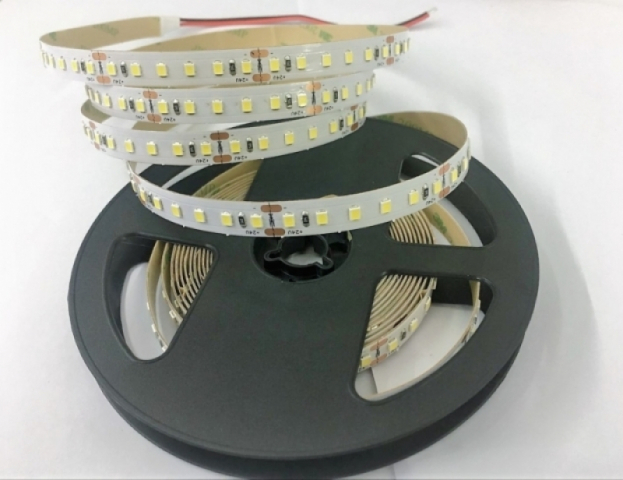 LEDmaster Prémium 120 LED/méteres 24V-os beltéri hideg fehér LED szalag
