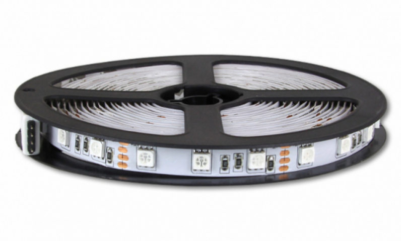 MasterLED 60 LED/méteres 12 V-os vízálló RGB 5050 LED szalag 5m/ tekercs 